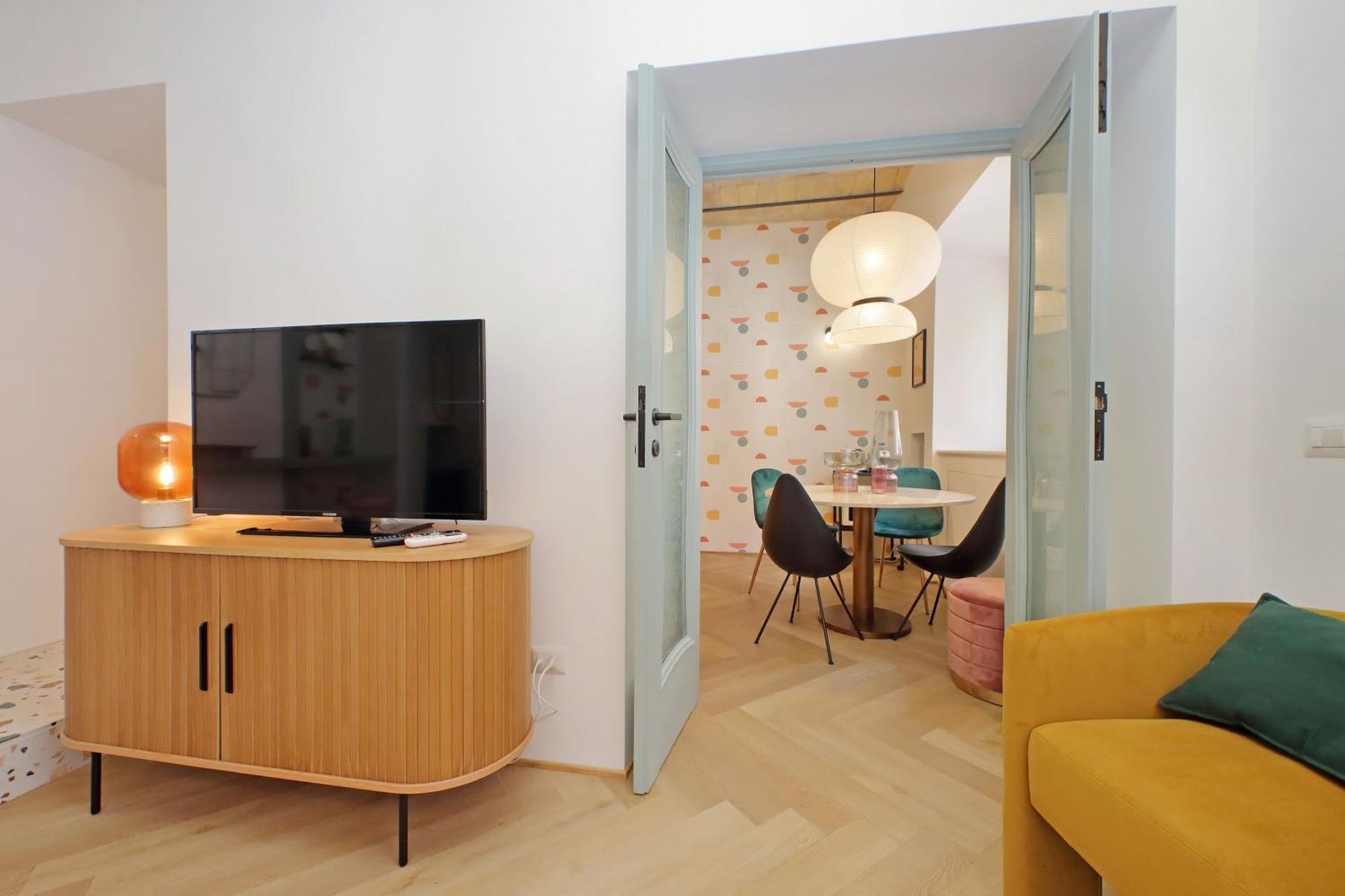 Ych-Colorful And Classy Apartment Near Fori Imperiali Рим Экстерьер фото